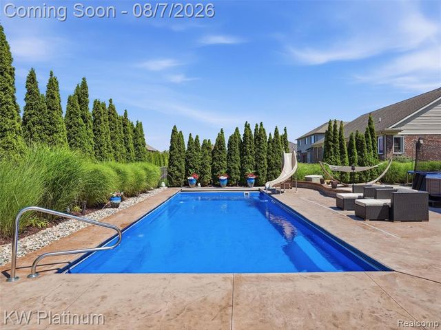 19275 Elkhound Drive, Macomb, MI 48044