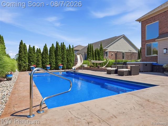 19275 Elkhound Drive, Macomb, MI 48044