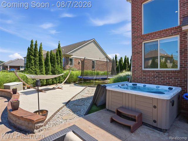 19275 Elkhound Drive, Macomb, MI 48044