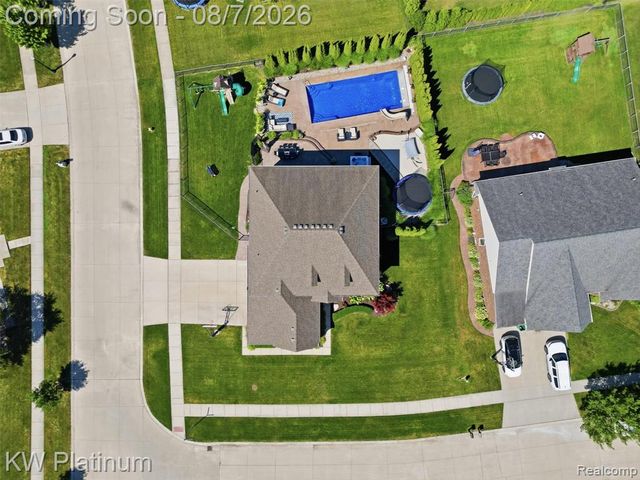 19275 Elkhound Drive, Macomb, MI 48044