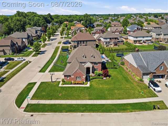 19275 Elkhound Drive, Macomb, MI 48044