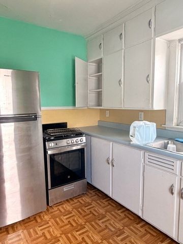 21 James St, New Bedford, MA 02740