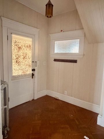 21 James St, New Bedford, MA 02740