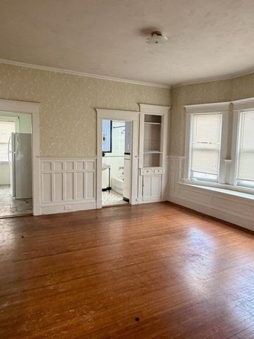 21 James St, New Bedford, MA 02740