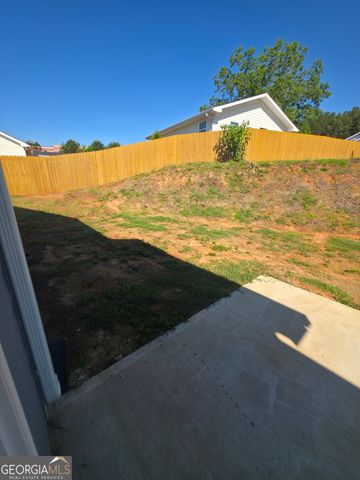 241 Charlotte Cir, Statham, GA 30666