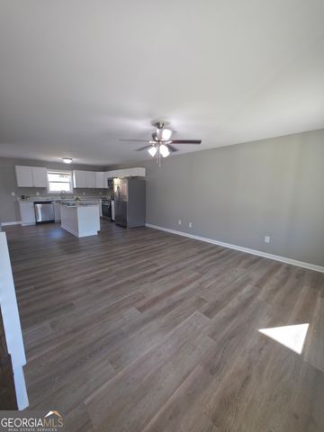 241 Charlotte Cir, Statham, GA 30666