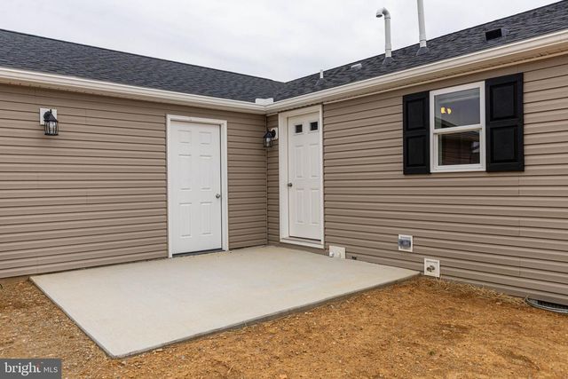 26 BURKE DRIVE, Shippensburg, PA 17257