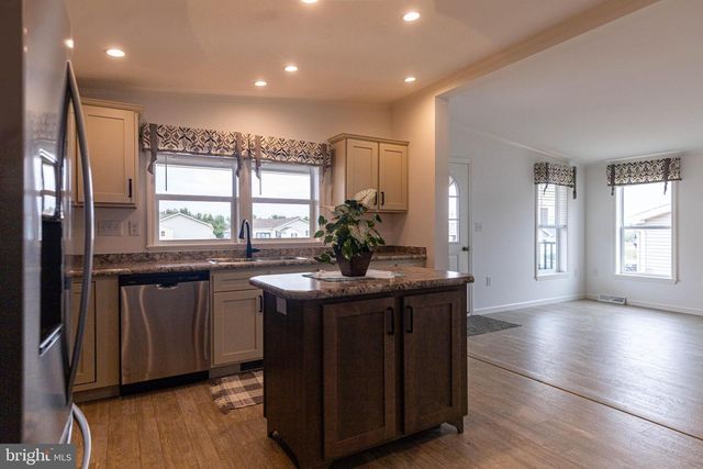 26 BURKE DRIVE, Shippensburg, PA 17257