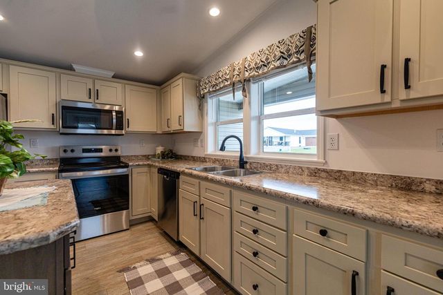 26 BURKE DRIVE, Shippensburg, PA 17257