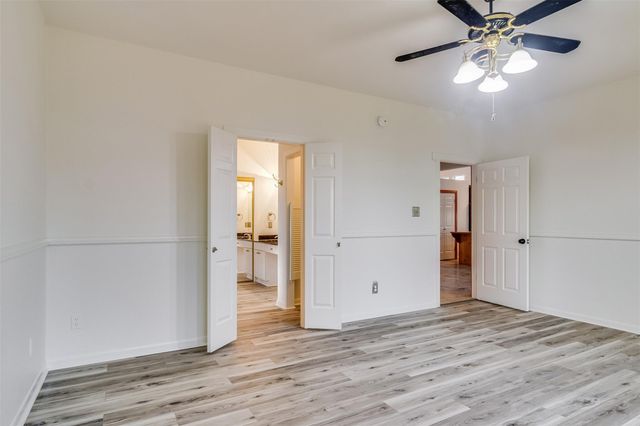 2450 River Oaks DR, Kingsland, TX 78639