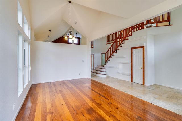 2450 River Oaks DR, Kingsland, TX 78639