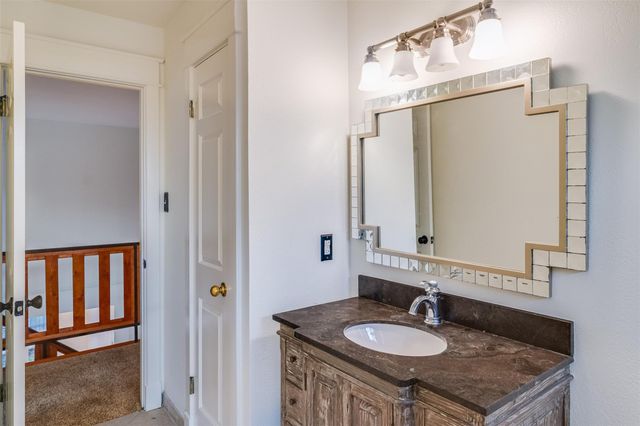 2450 River Oaks DR, Kingsland, TX 78639