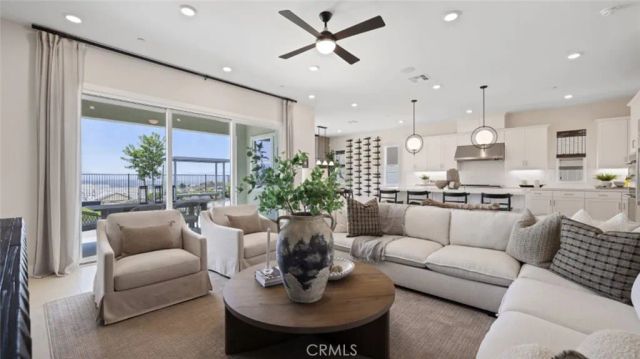 29515 Corte Azulejo, Valencia, CA 91354