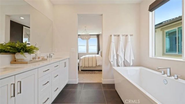 29515 Corte Azulejo, Valencia, CA 91354