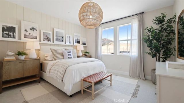 29515 Corte Azulejo, Valencia, CA 91354