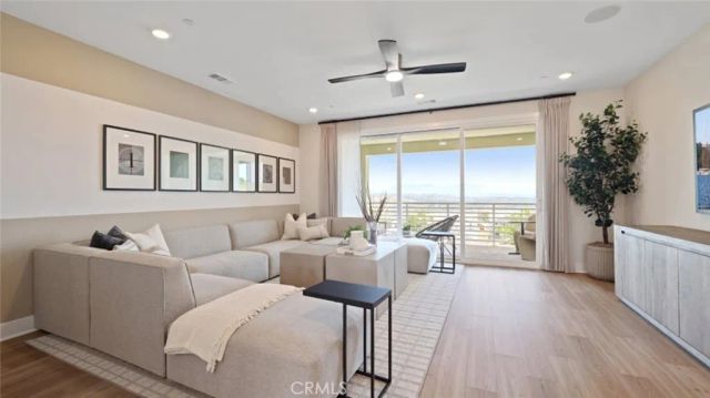 29515 Corte Azulejo, Valencia, CA 91354