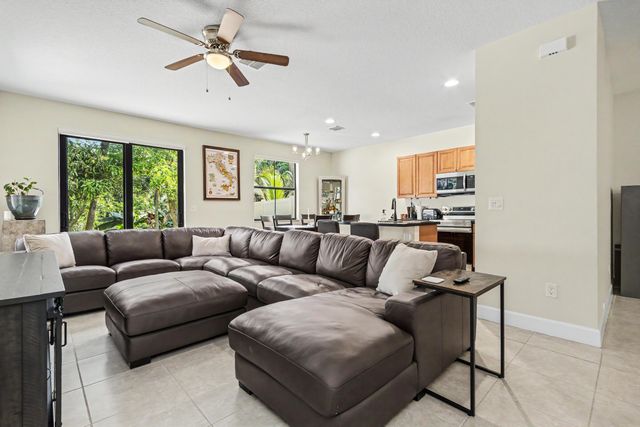 4635 NW 59th Street, Tamarac, FL 33319