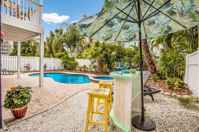 318 64TH STREET, Holmes Beach, FL 34217