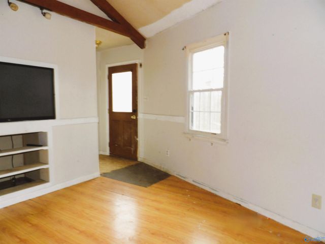 306 Blowing Springs Road, Hartselle, AL 35640