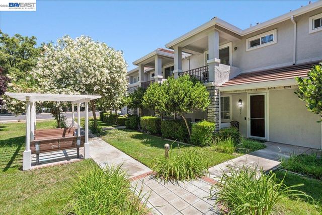 4858 Swinford Ct, Dublin, CA 94568