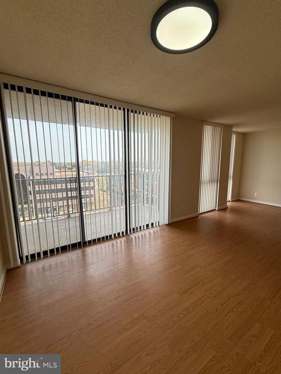 6800 FLEETWOOD RD #803, Mclean, VA 22101