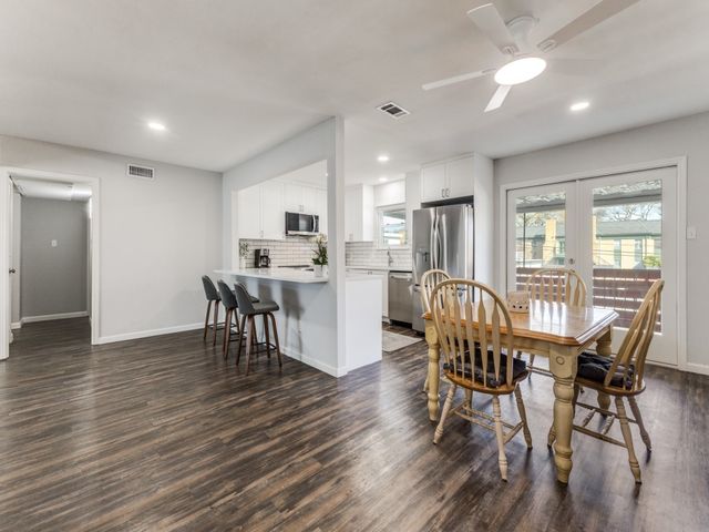 6037 Sandhurst Lane C, Dallas, TX 75206