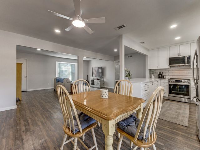 6037 Sandhurst Lane C, Dallas, TX 75206