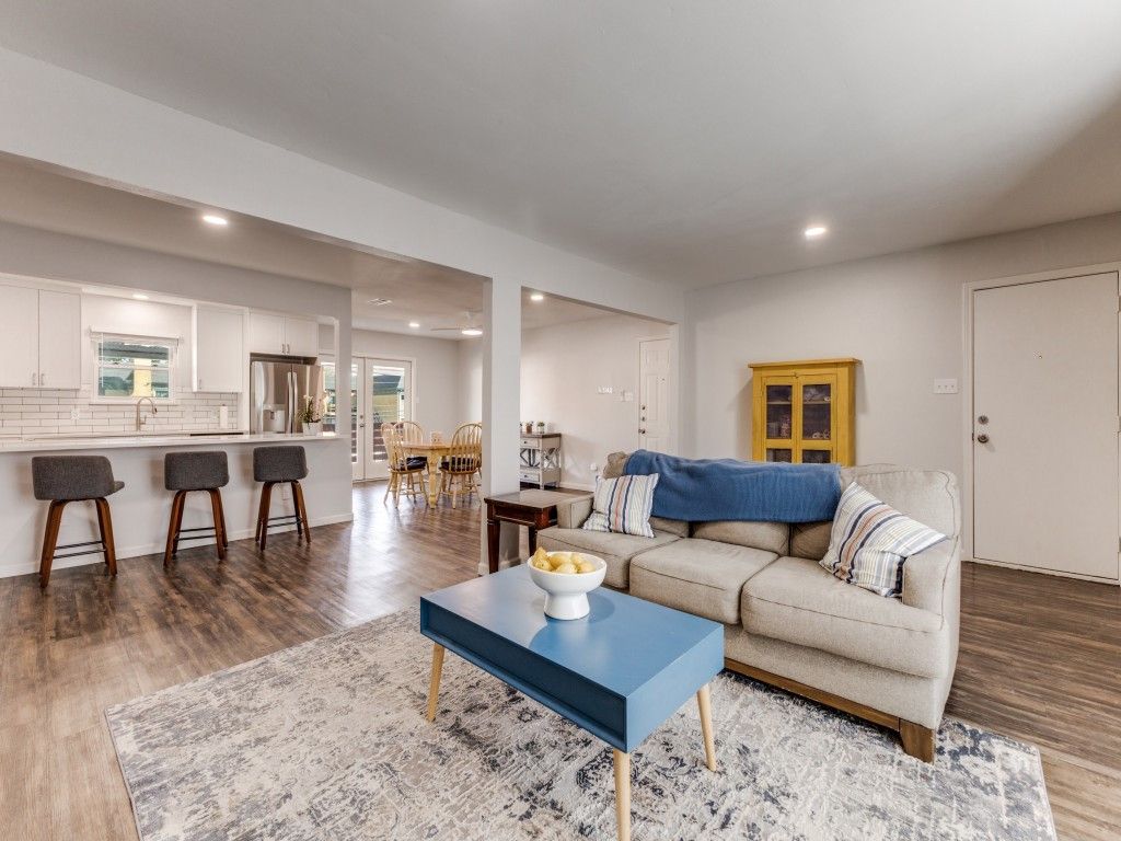 6037 Sandhurst Lane C, Dallas, TX 75206