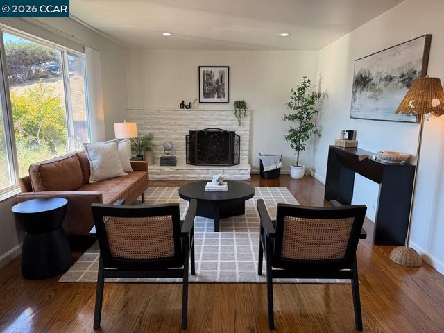 2908 Sargent Ave, San Pablo, CA 94806