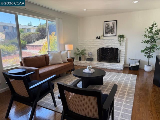 2908 Sargent Ave, San Pablo, CA 94806
