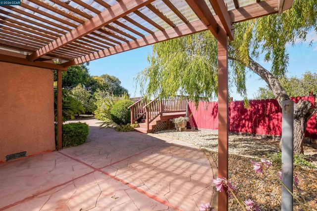 2908 Sargent Ave, San Pablo, CA 94806