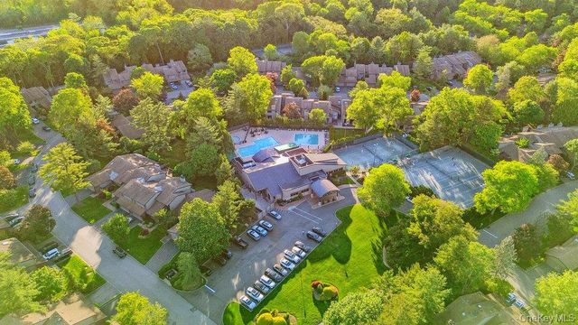76 Estate Drive, Jericho, NY 11753