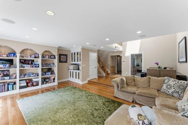 76 Estate Drive, Jericho, NY 11753