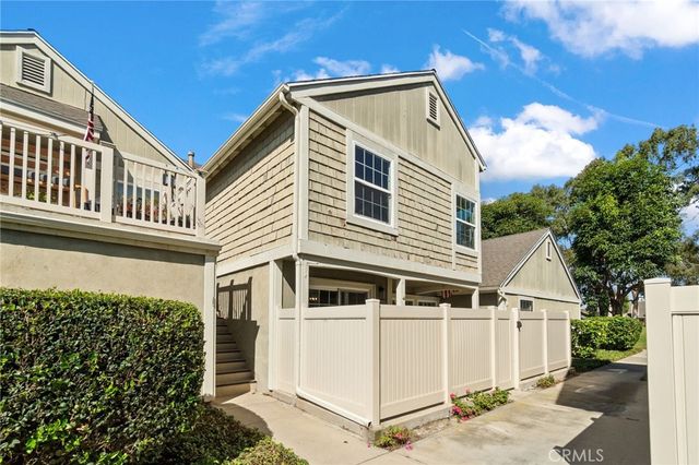 4463 Chase Drive 23, Huntington Beach, CA 92649
