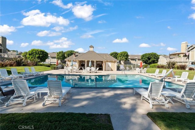 4463 Chase Drive 23, Huntington Beach, CA 92649