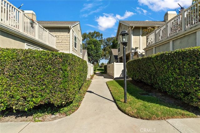 4463 Chase Drive 23, Huntington Beach, CA 92649