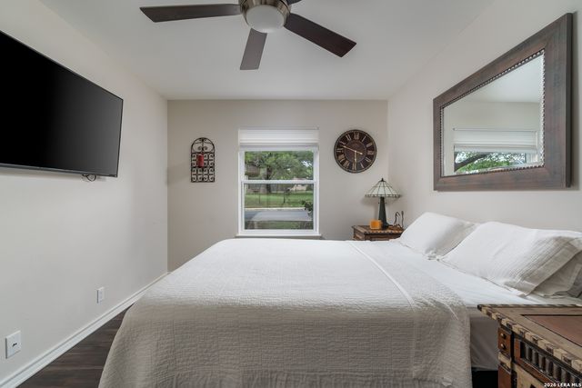 16930 Summer Creek Dr, San Antonio, TX 78248