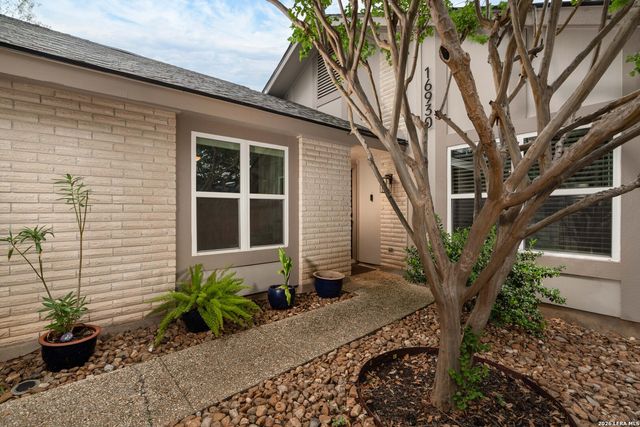 16930 Summer Creek Dr, San Antonio, TX 78248