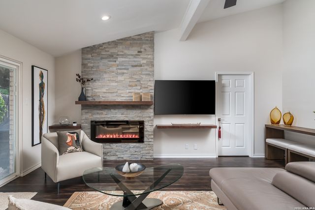 16930 Summer Creek Dr, San Antonio, TX 78248