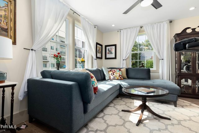 438 West Sullivan Street, Kingsport, TN 37660