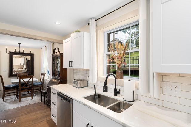 438 West Sullivan Street, Kingsport, TN 37660