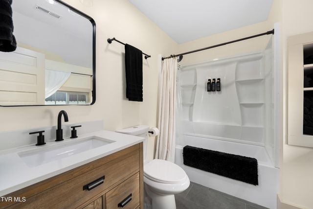 438 West Sullivan Street, Kingsport, TN 37660