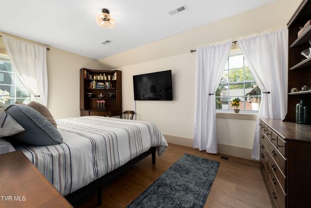 438 West Sullivan Street, Kingsport, TN 37660