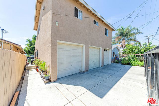 223 E 55th Street, Los Angeles, CA 90011