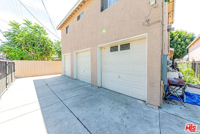 223 E 55th Street, Los Angeles, CA 90011