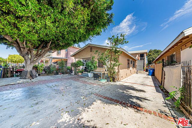 223 E 55th Street, Los Angeles, CA 90011