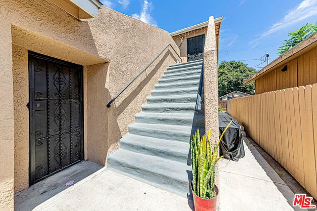 223 E 55th Street, Los Angeles, CA 90011