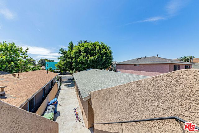223 E 55th Street, Los Angeles, CA 90011