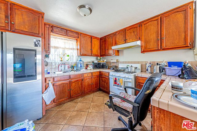 223 E 55th Street, Los Angeles, CA 90011