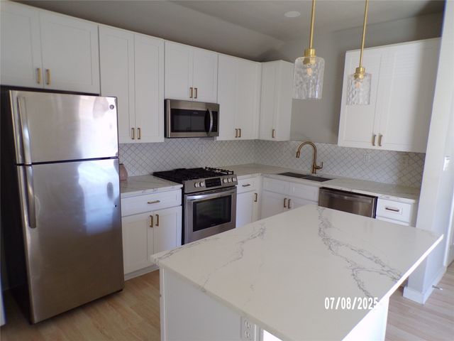 1115 S Glasgow Drive 2, Dallas, TX 75223